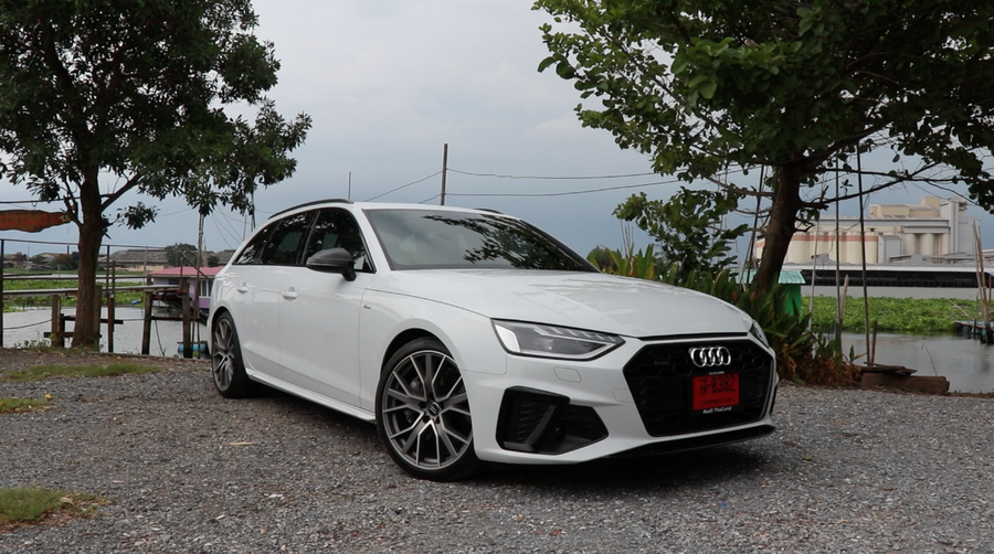 New Audi A4 Avant 1