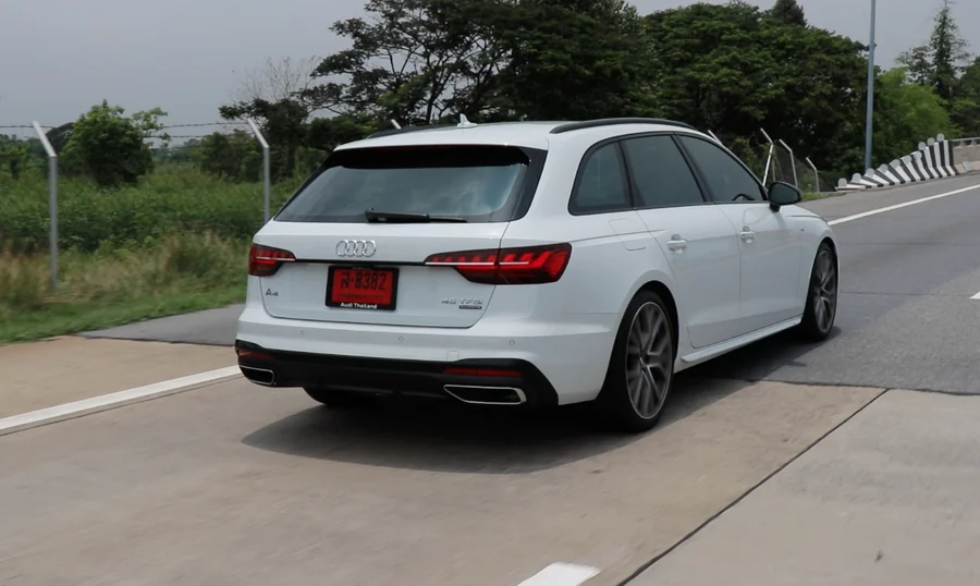 New Audi A4 Avant 16