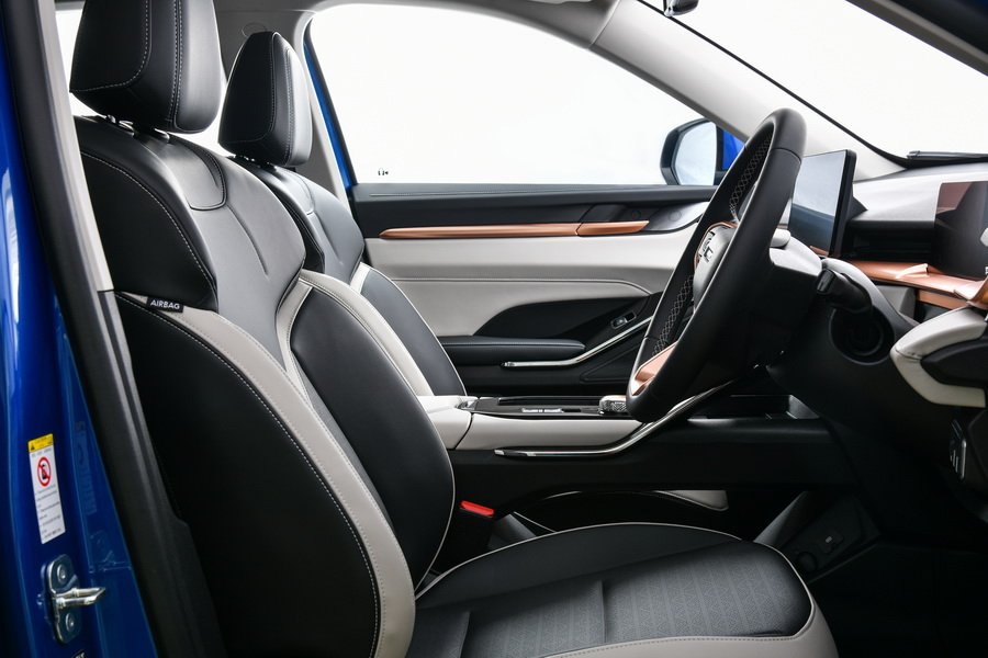 Haval H6 Hybrid SUV 8