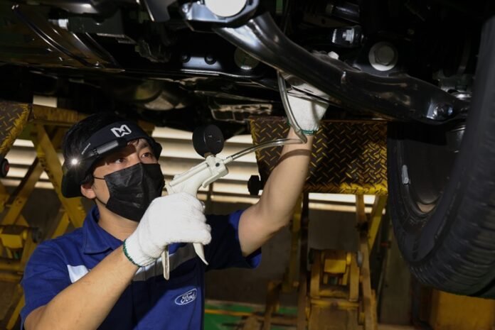 Ford_RealWear_02