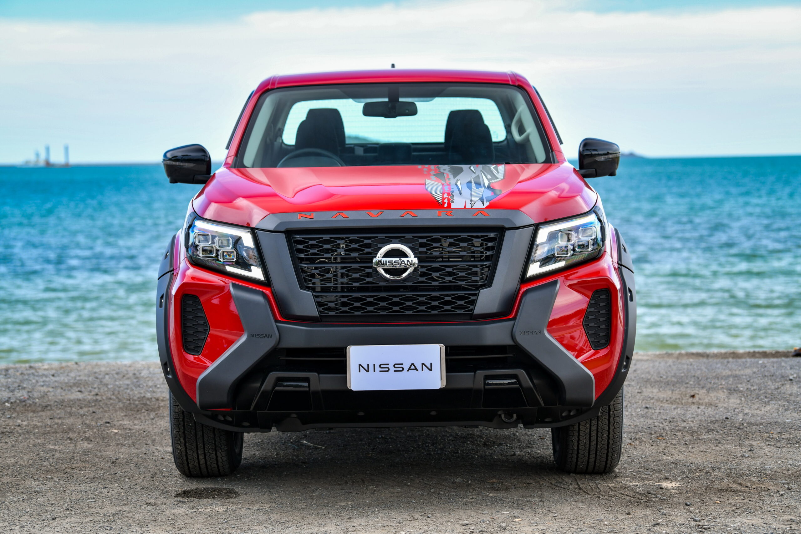 Nissan Navara 2022 เสริมความแกร่ง เติมเต็มสไตล์ดุดัน ...