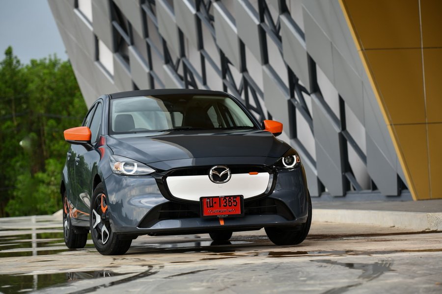Mazda 2 2023  2