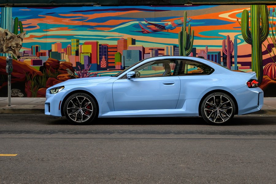 BMW 18