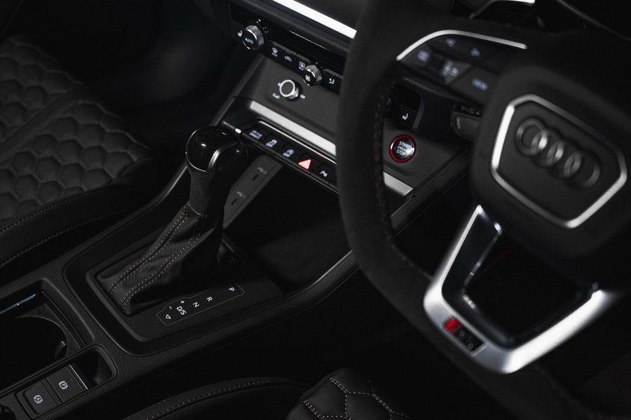 Audi RS Q3  8