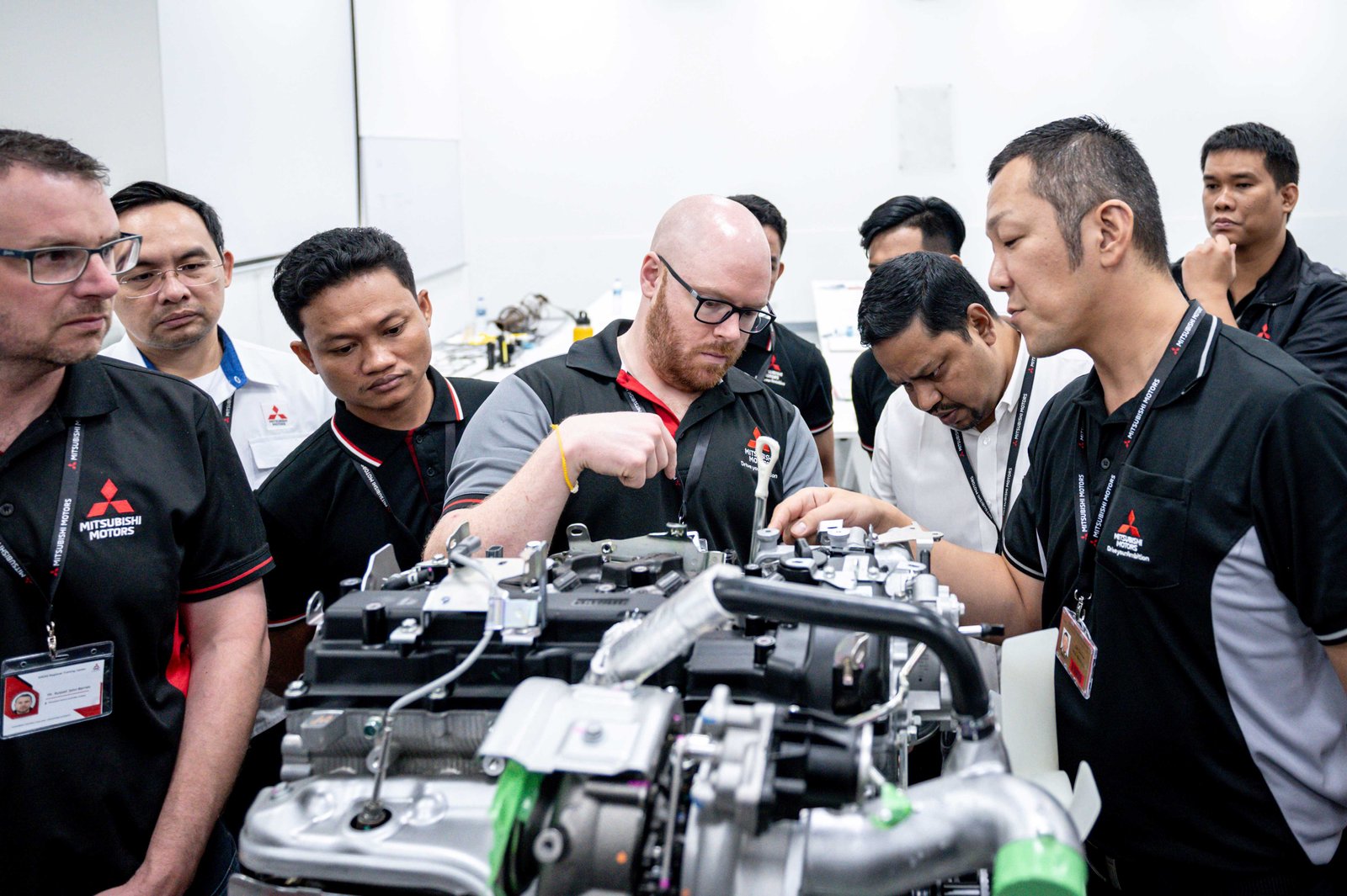 มิตซูบิชิ มอเตอร์ส 4