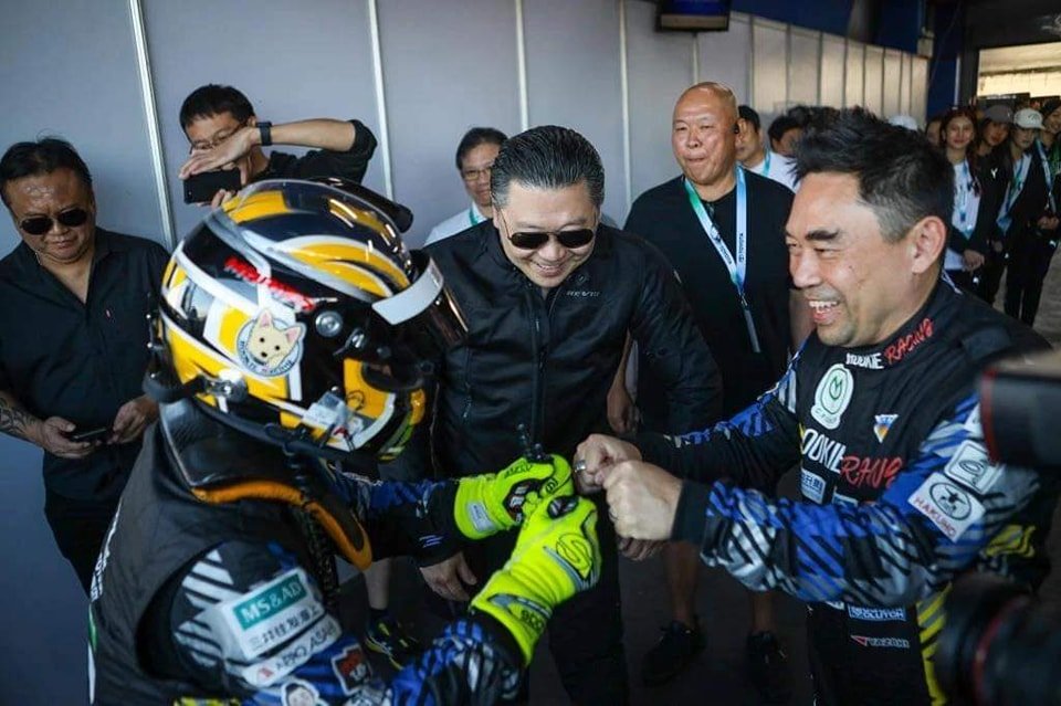 ทรู ลิสซิ่ง 4