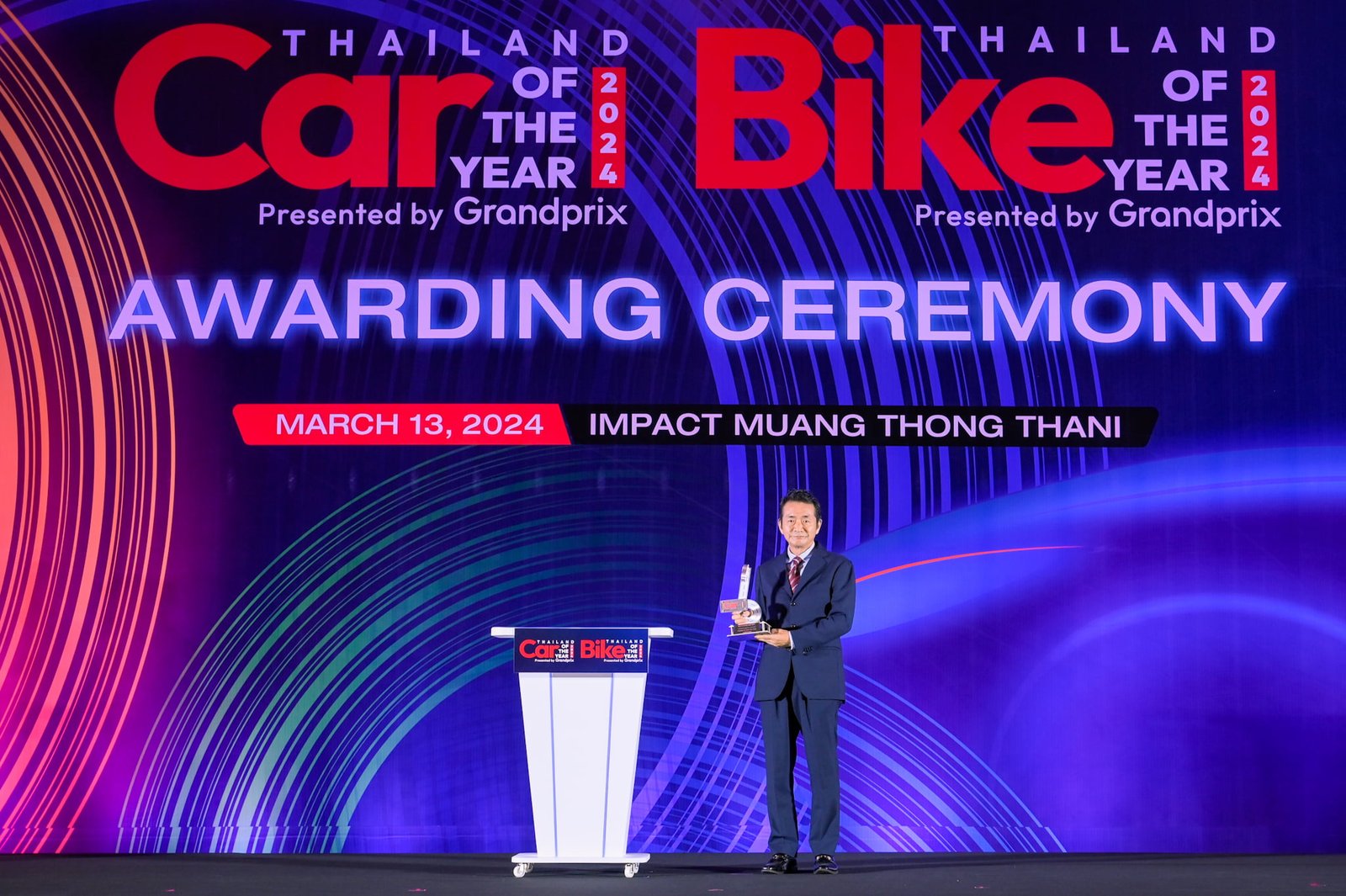 SUZUKI ERTIGA HYBRID 2