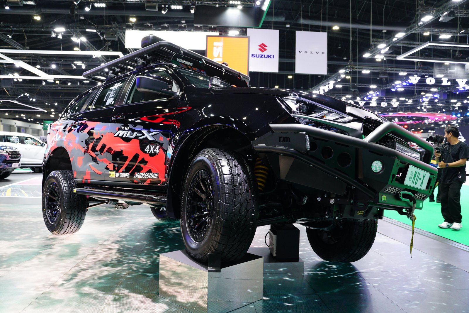 อีซูซุ 8