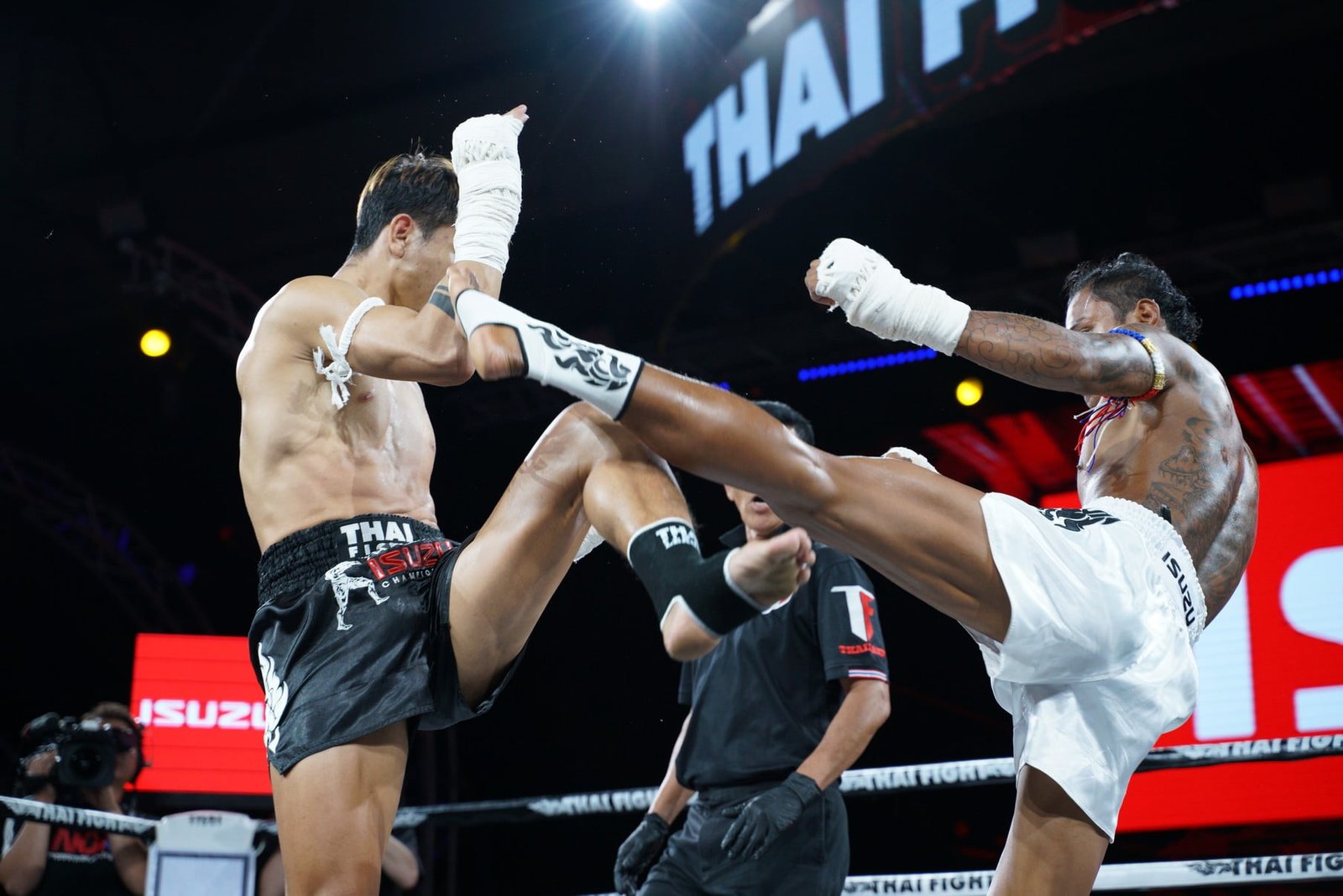 อีซูซุ 4