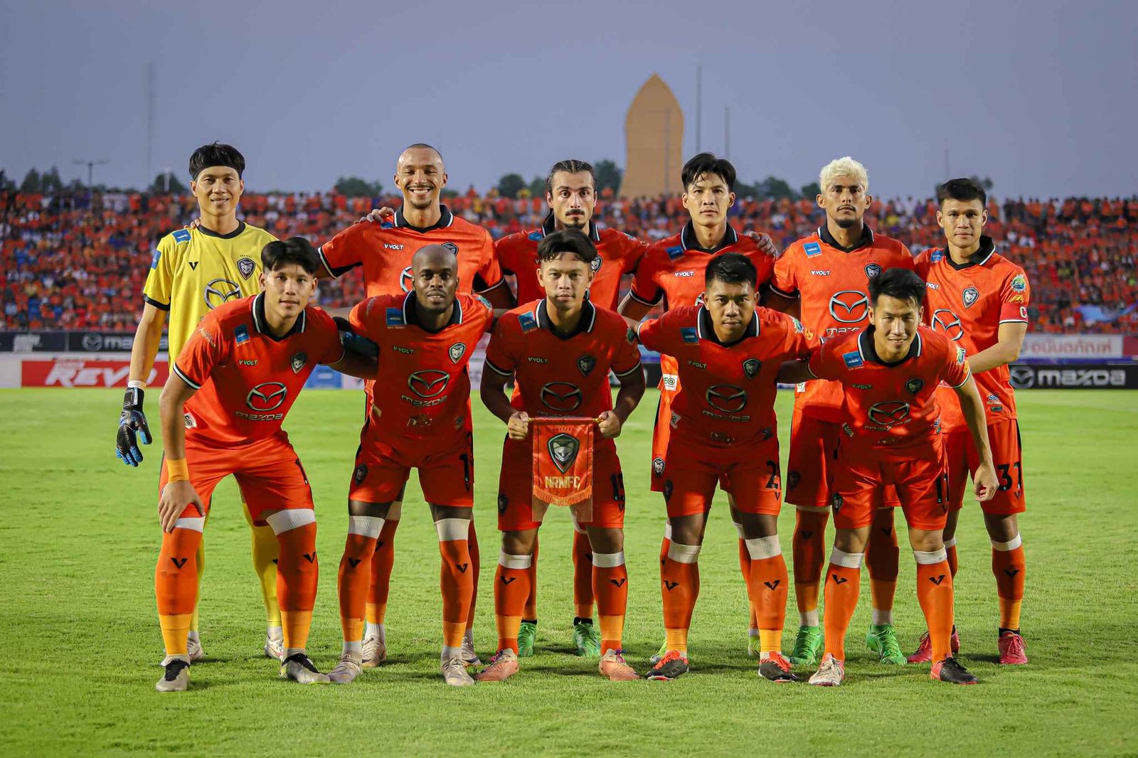 มาสด้า 2