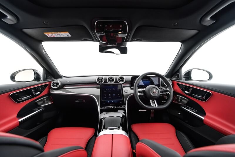 Mercedes-Benz รุ่น C 350 e AMG Dynamic 2