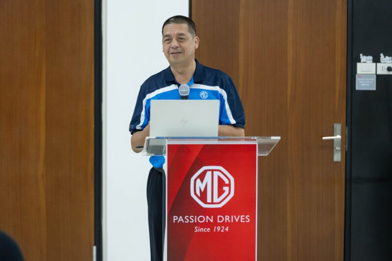 เอ็มจี 2