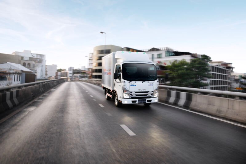 อีซูซุ 9