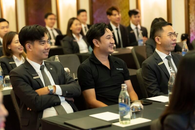 Friends of Mercedes 2