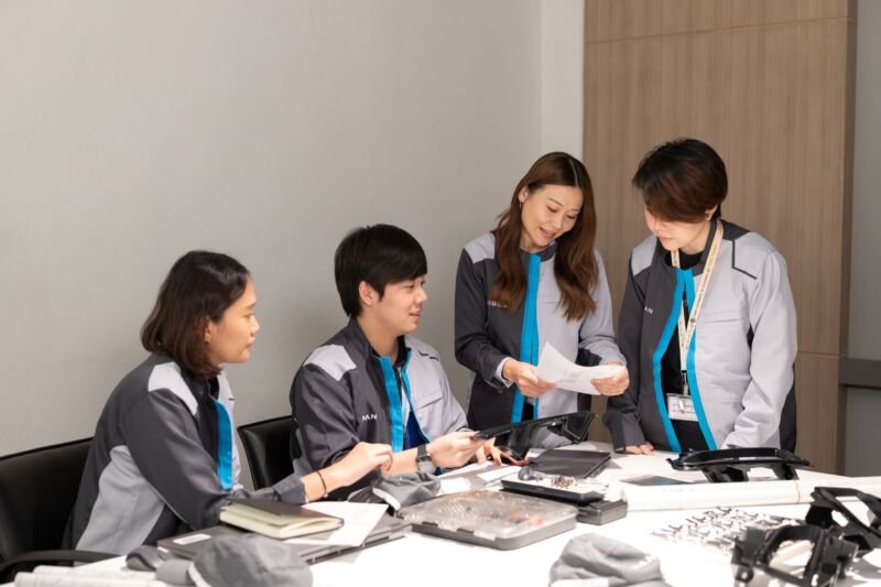 นิสสัน 4