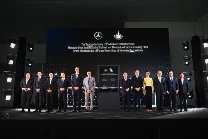 Mercedes-Benz Mercedes-Benz Pic Open