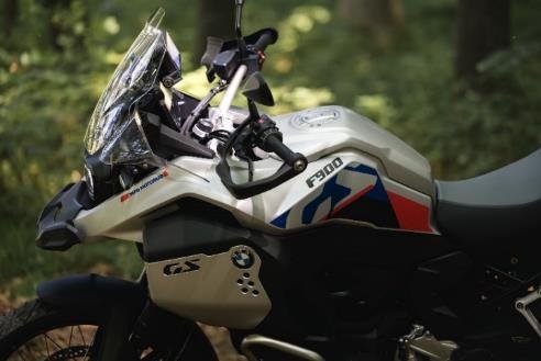 BMW F 900 GS 10