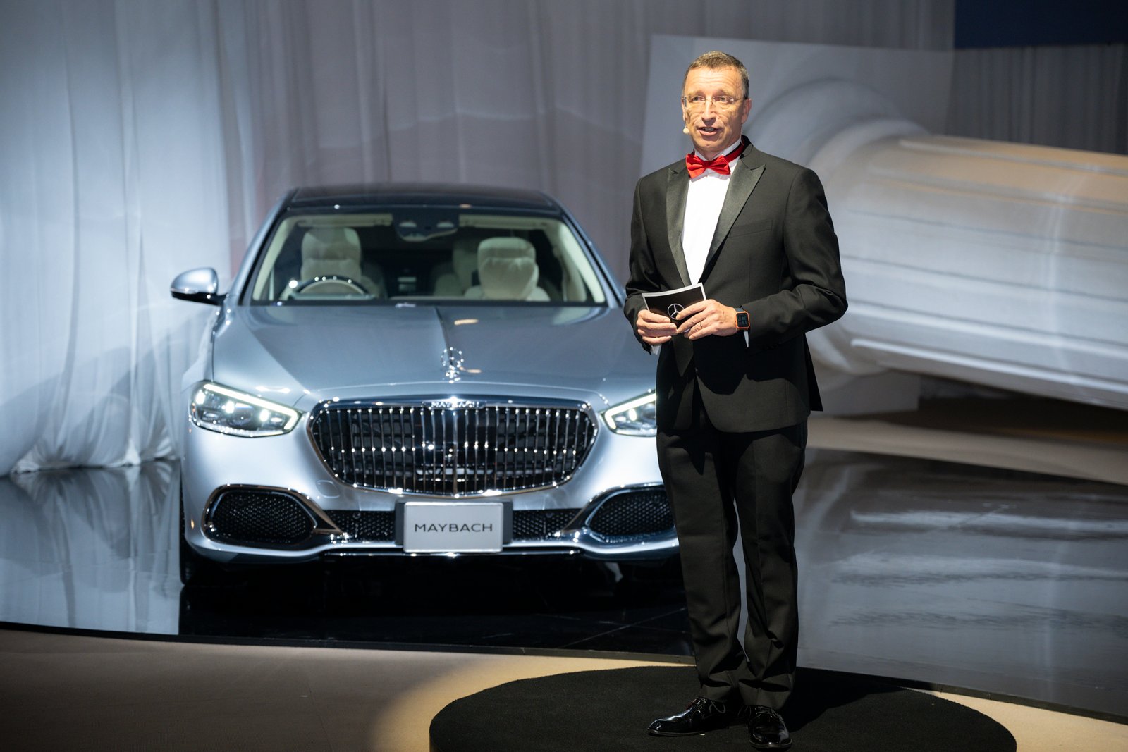 เมอร์เซเดส-เบนซ์ 10