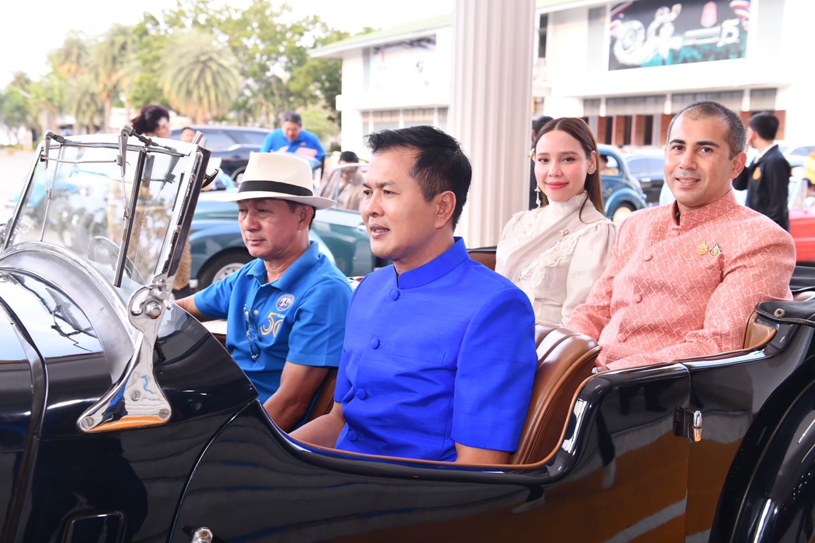 สมาคมรถโบราณ 10