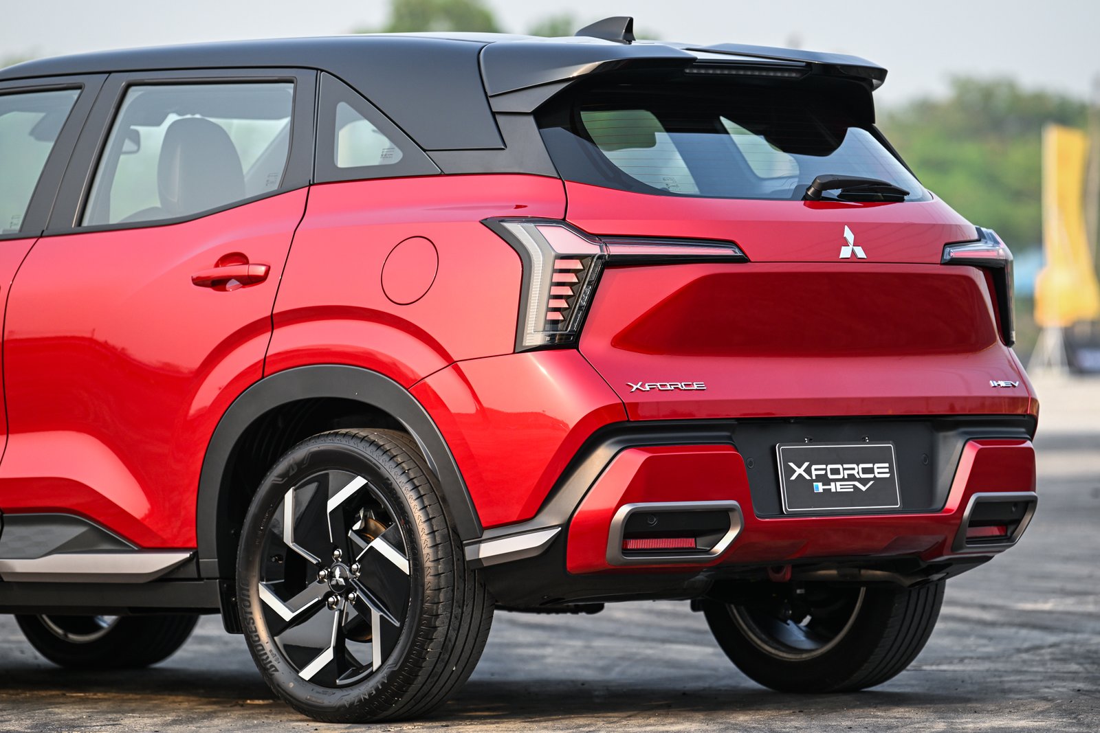 Mitsubishi X Force  3