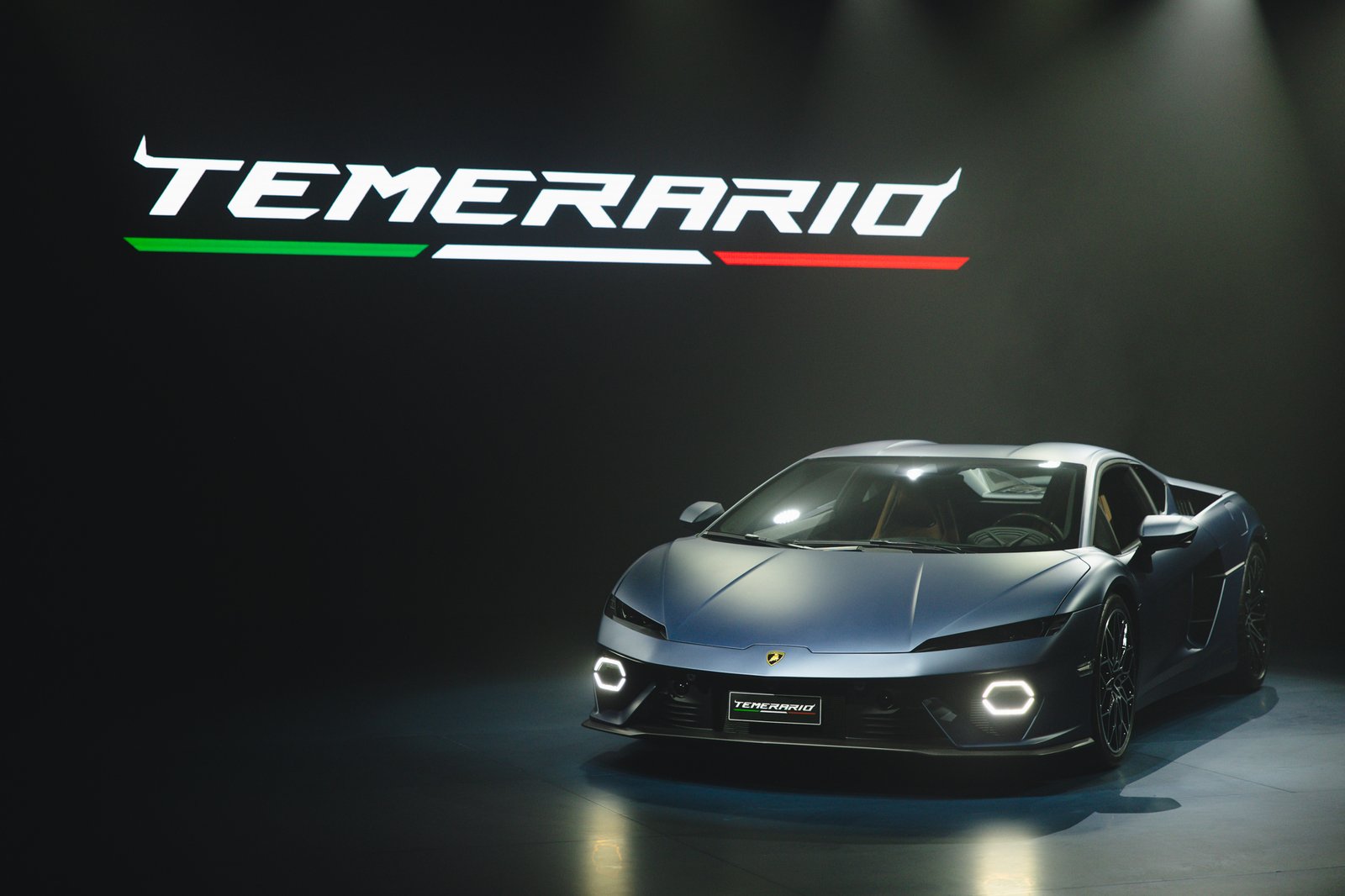 https://autoworldthailand.com/wp-content/uploads/2025/06/Lamborghini-Temerario-Launch-in-Bangkok-11.jpg