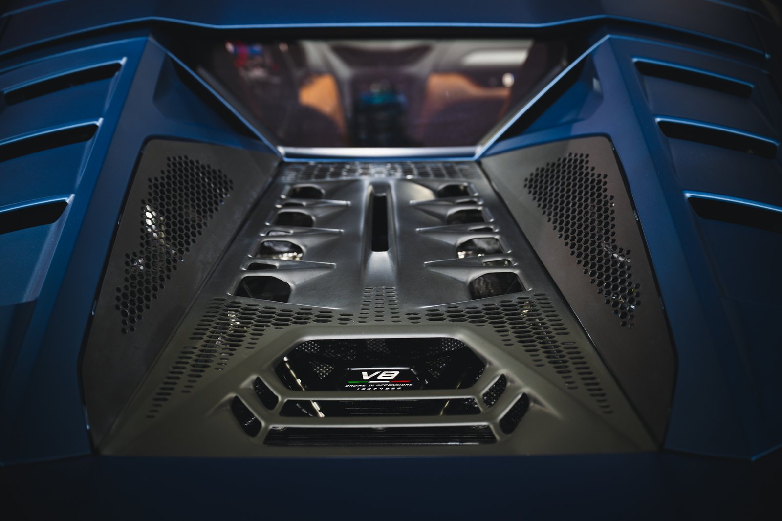 https://autoworldthailand.com/wp-content/uploads/2025/06/Lamborghini-Temerario-Launch-in-Bangkok-7.jpg