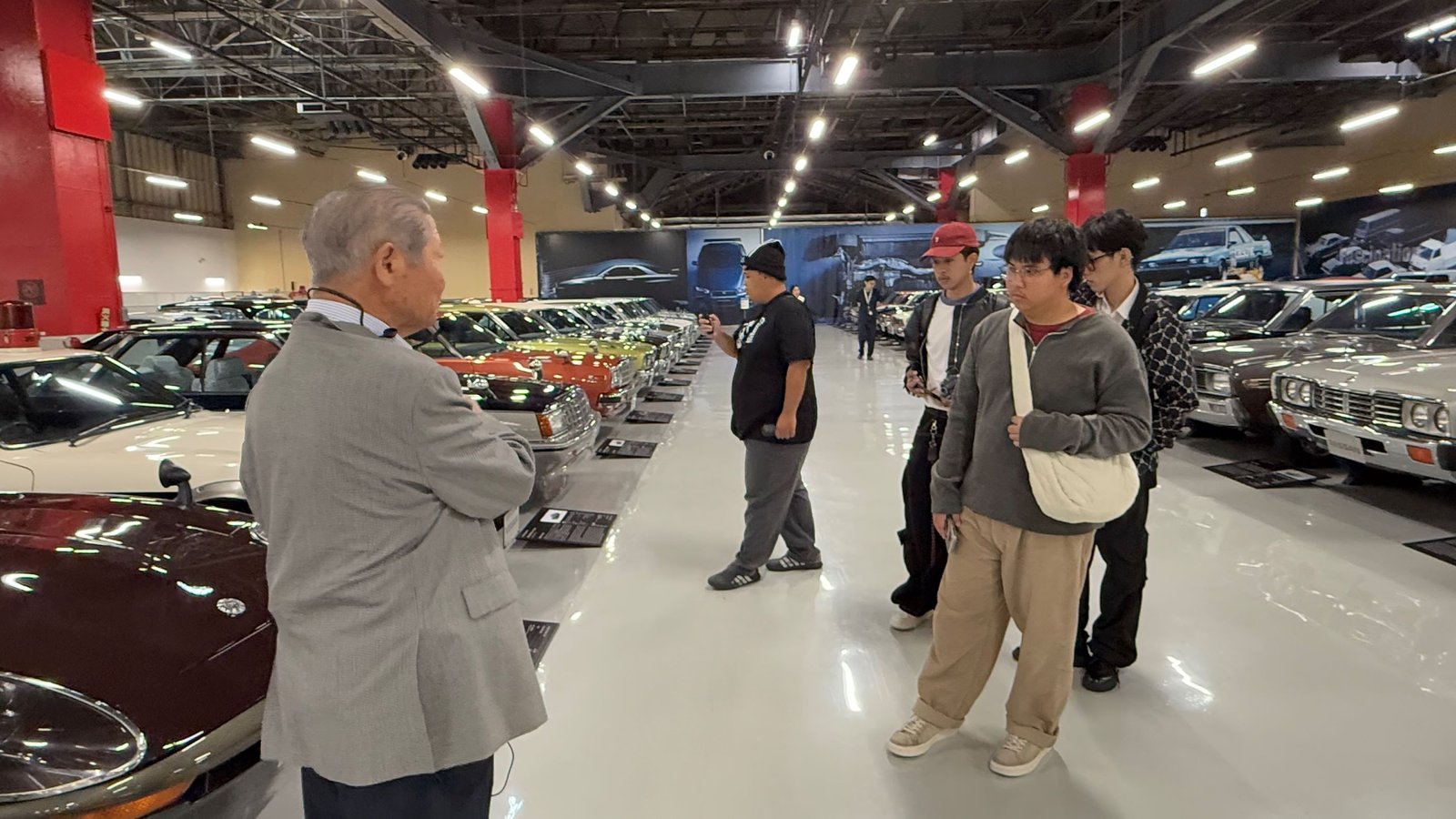 นิสสัน 5