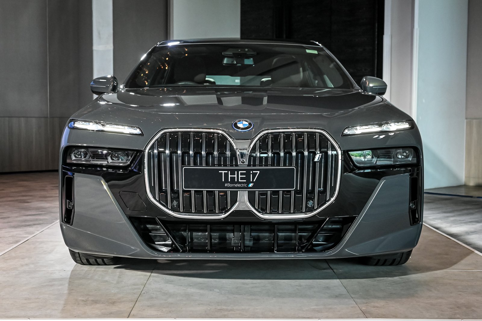 BMW The i7 2