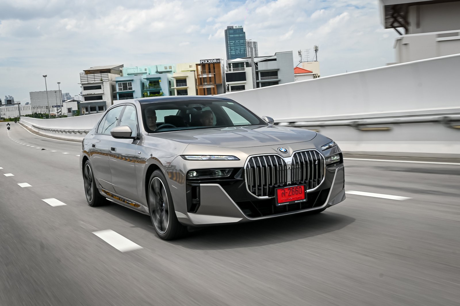 BMW The i7 7