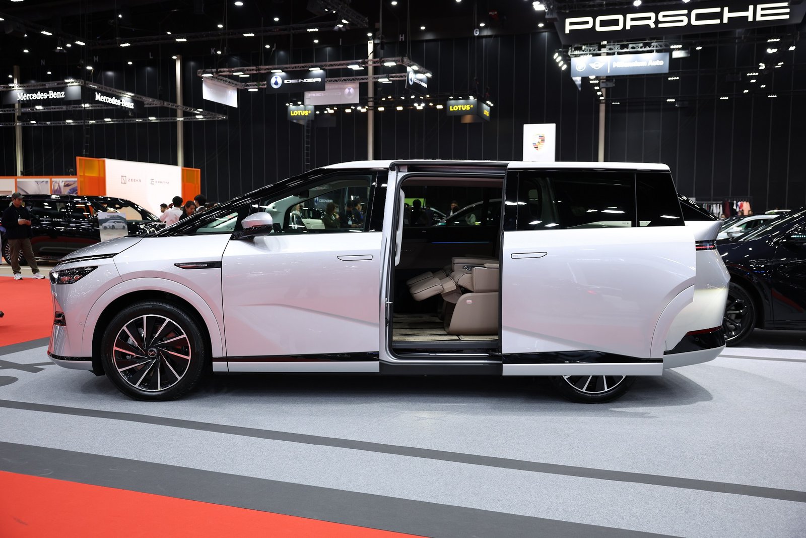 เอ็กซ์เผิง ประเทศไทย 7