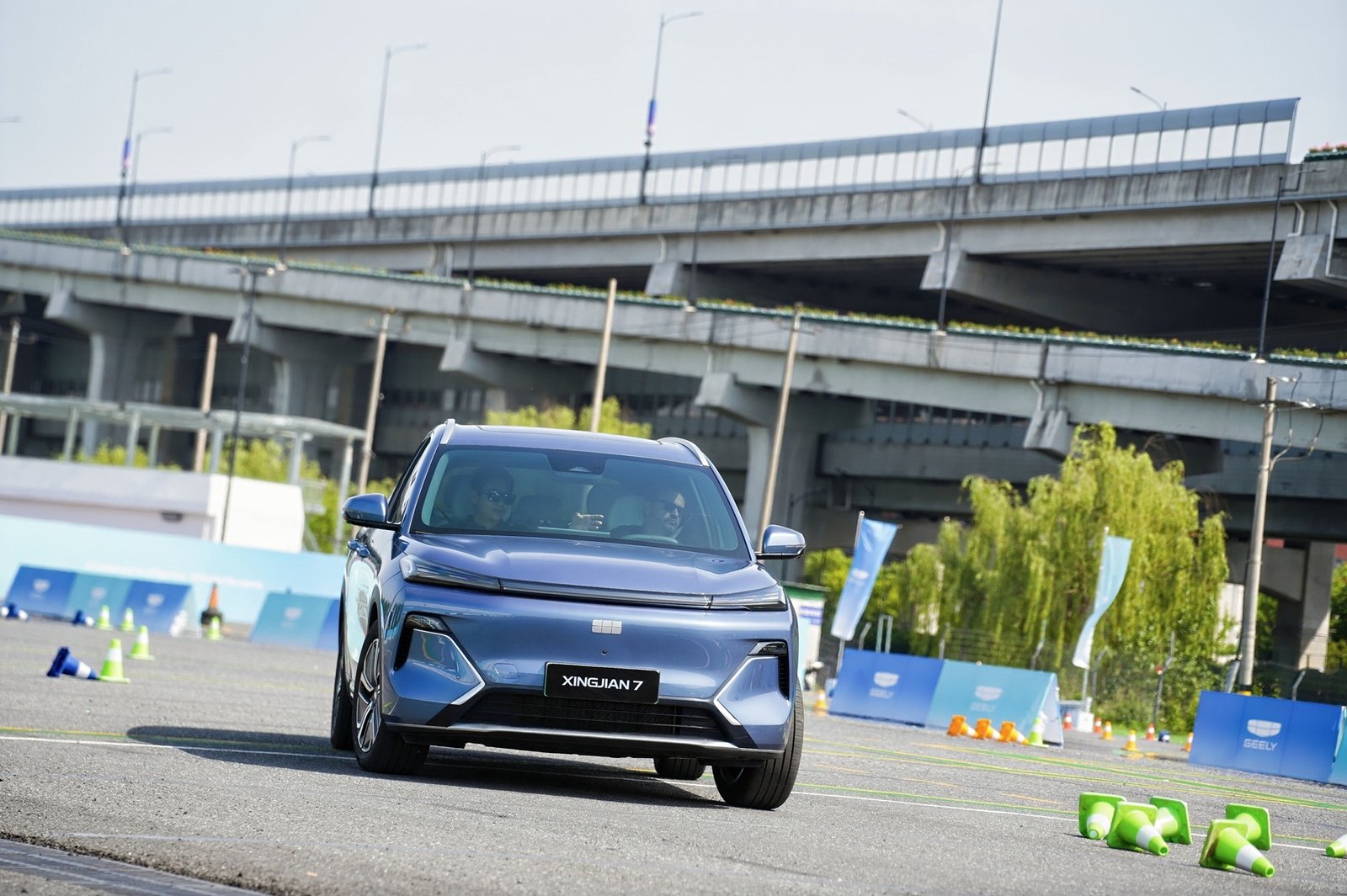 GEELY 2