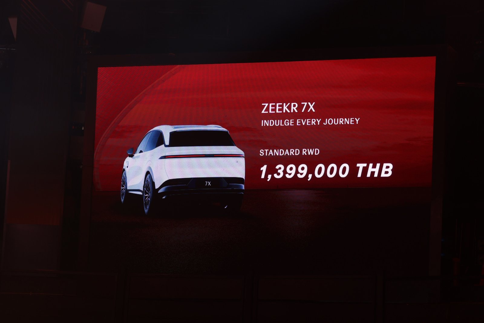ZEEKR 7X 18