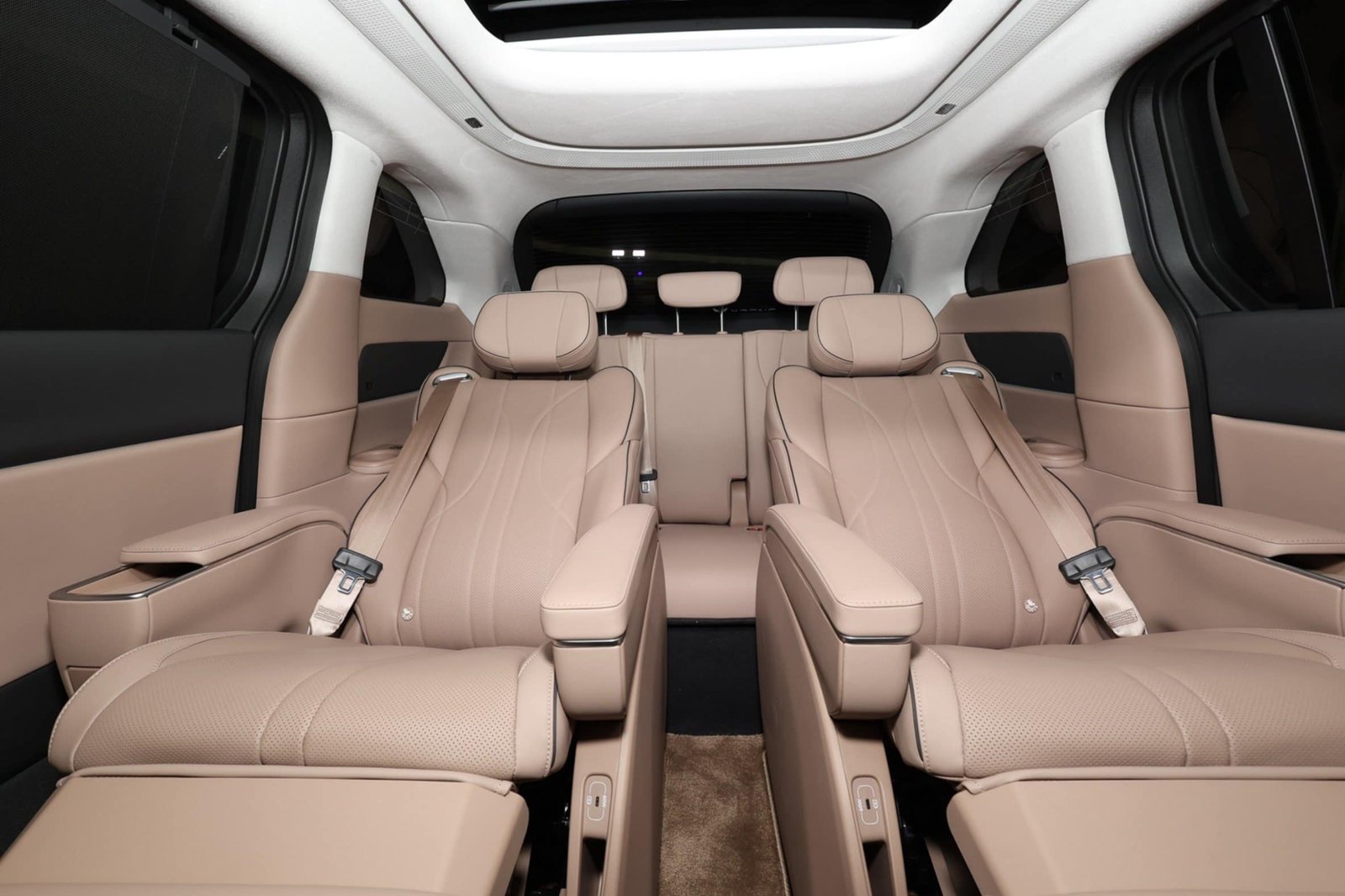 XPENG X9 รุ่น ‘Executive’ 7