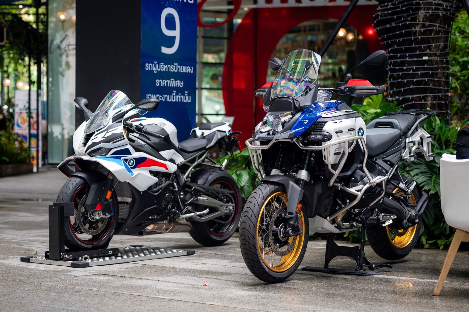 AMAZING 9 EXECUTIVE CAR DAY 9