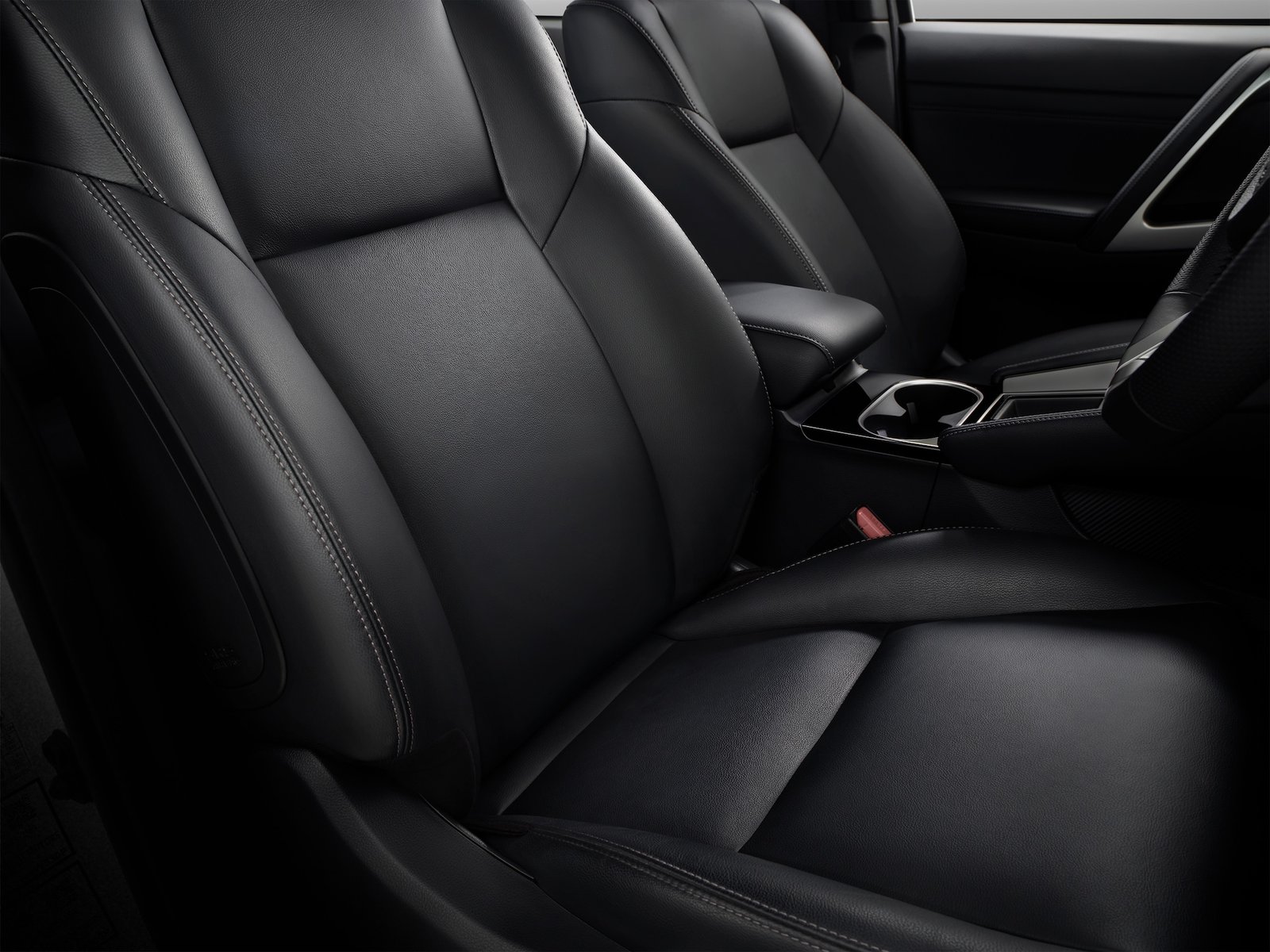 มิตซูบิชิ ปาเจโร สปอร์ต จีที 5