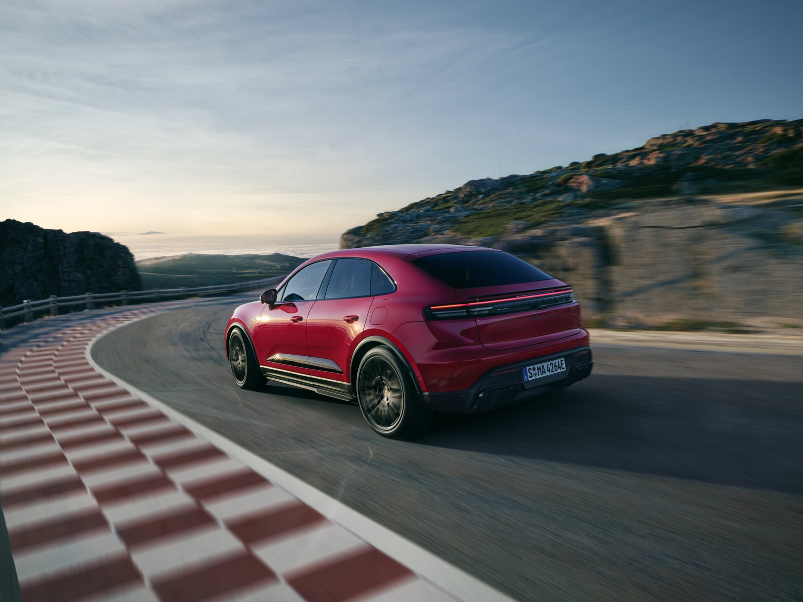 Porsche Macan GTS 2
