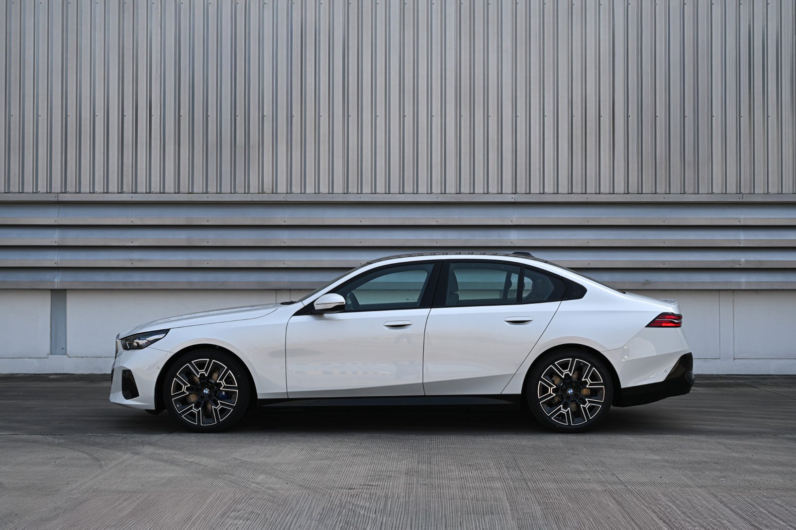 บีเอ็มดับเบิลยู 4