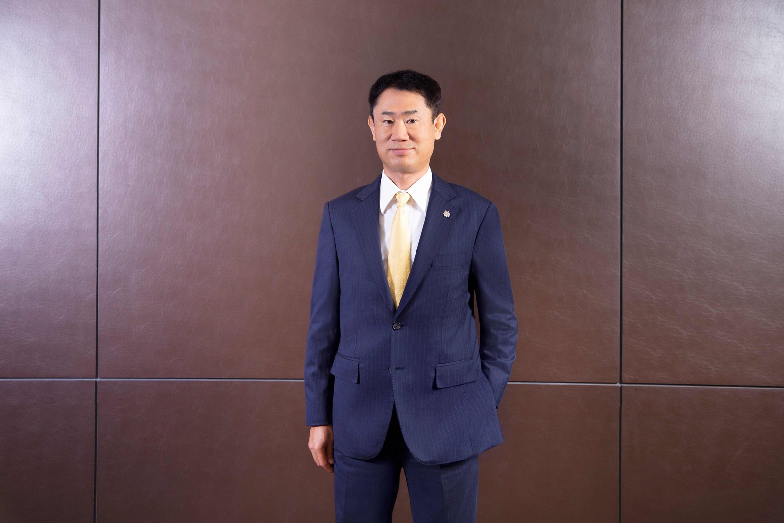 ตรีเพชรอีซูซุเซลส์ 3