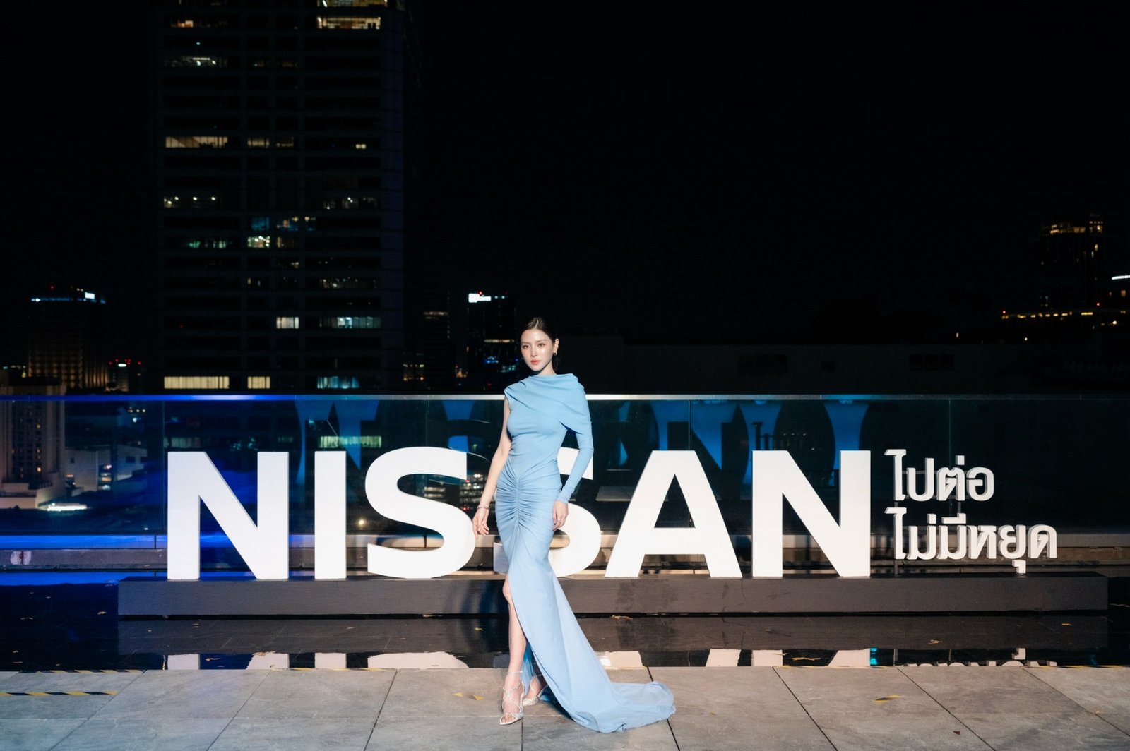 นิสสัน 4