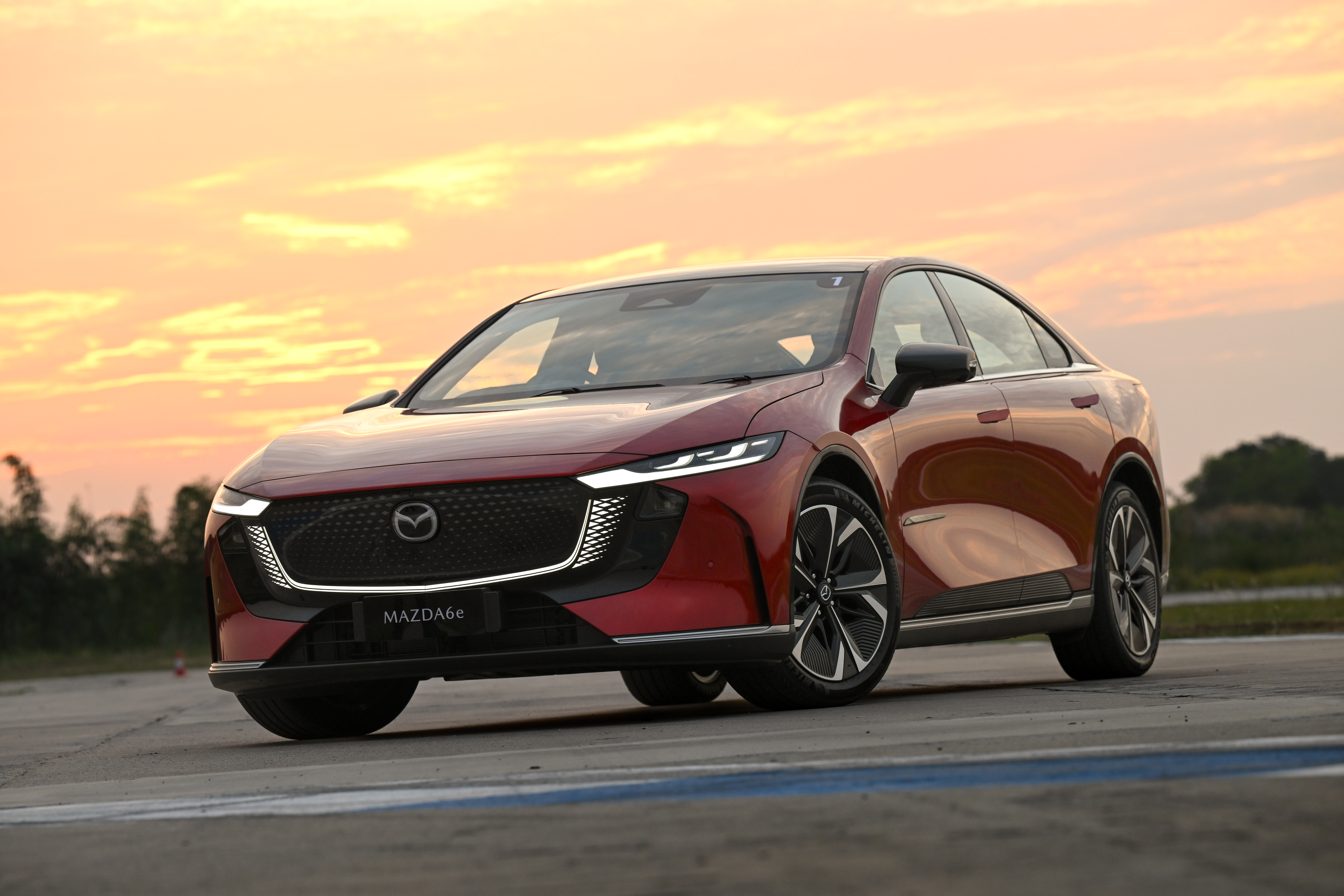 Mazda 6e 8