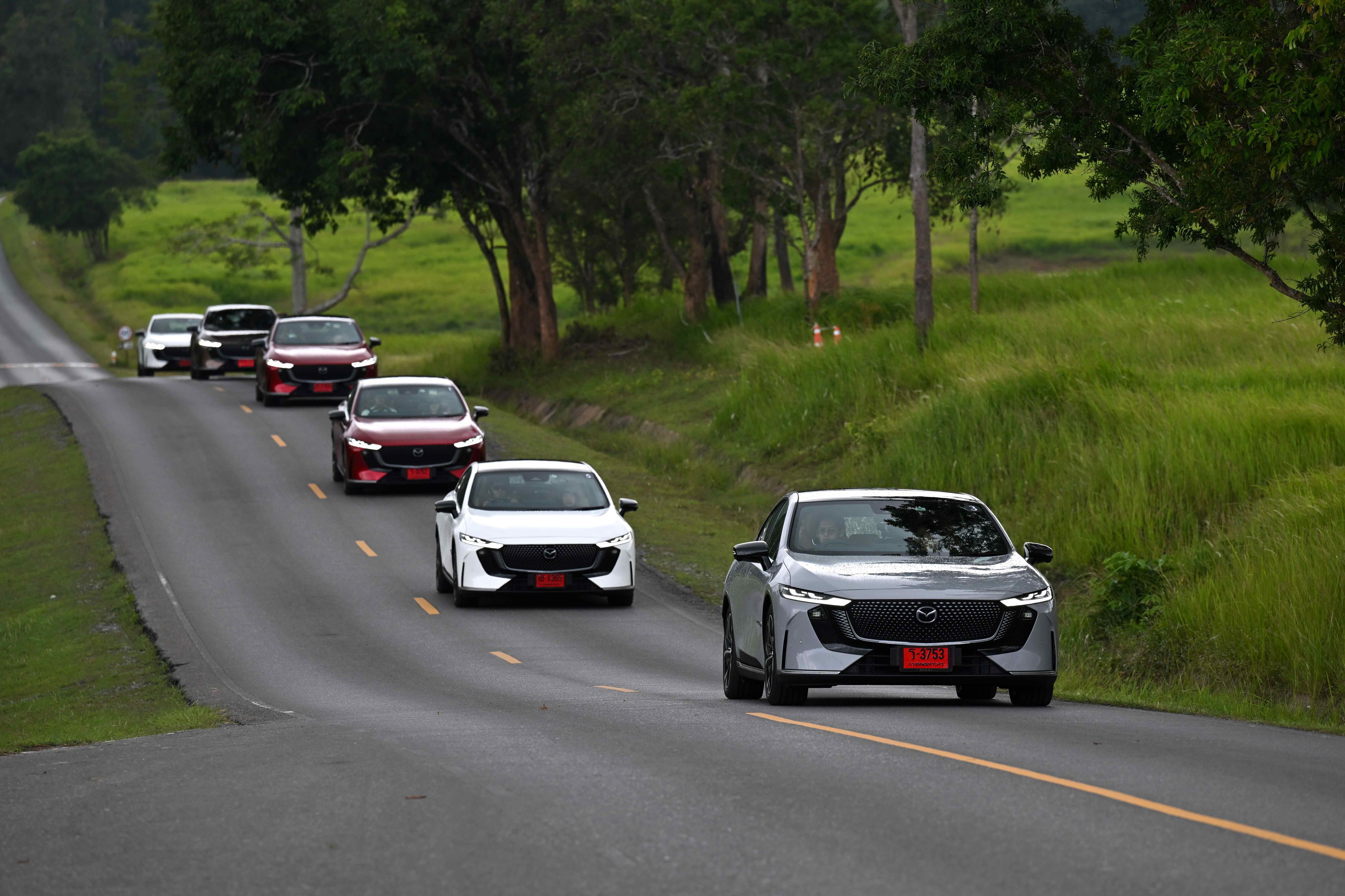 Mazda  3