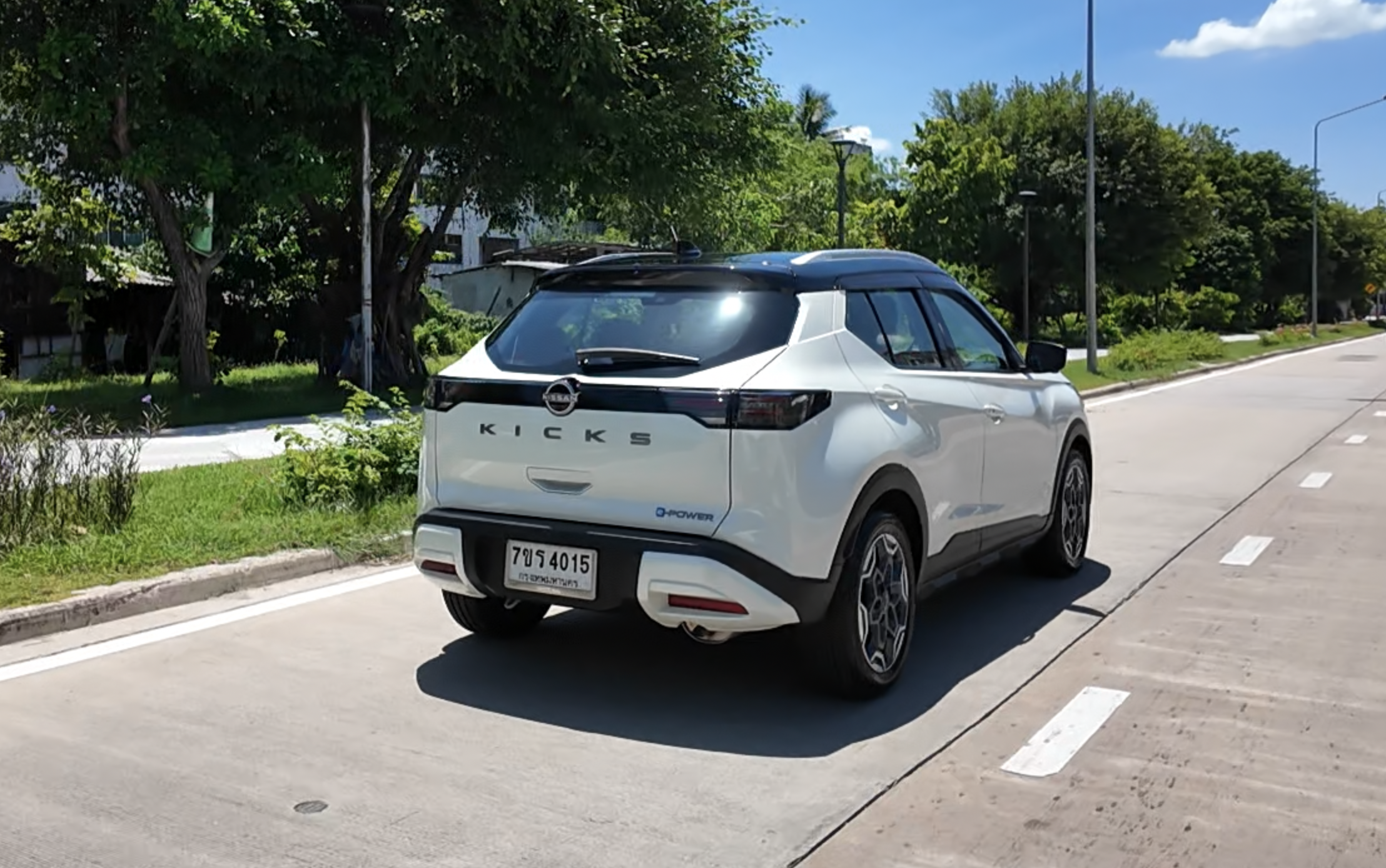 Nissan Kicks  7