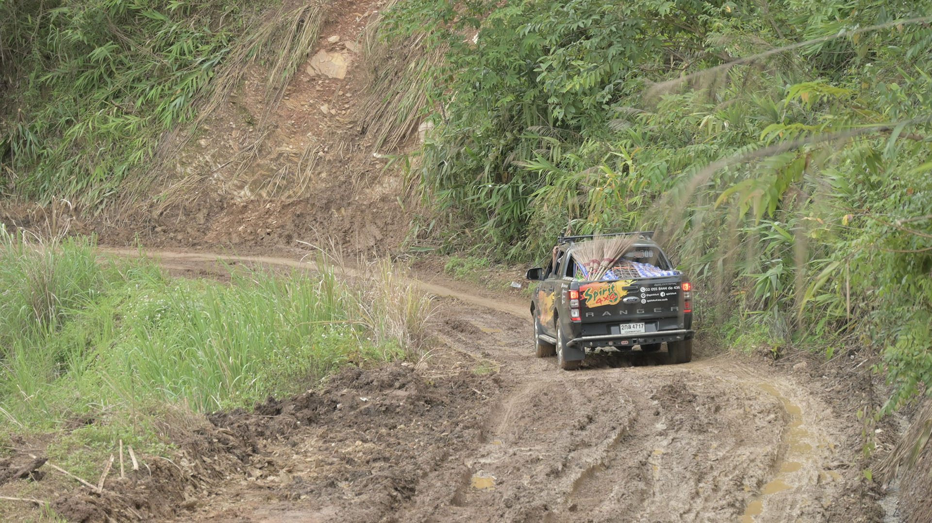 Spirit of The 4×4 Driving School 3