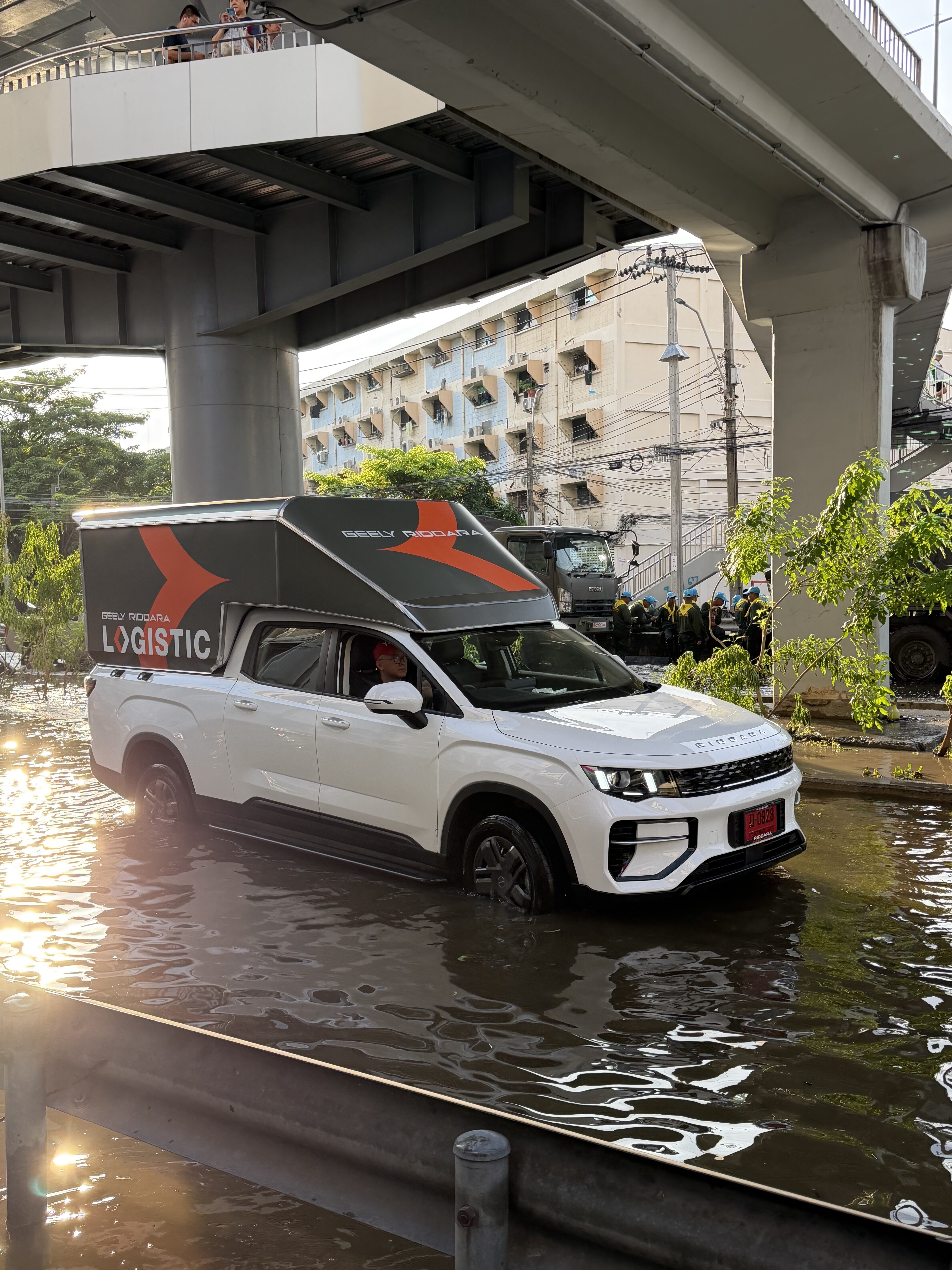 GEELY RIDDARA 5