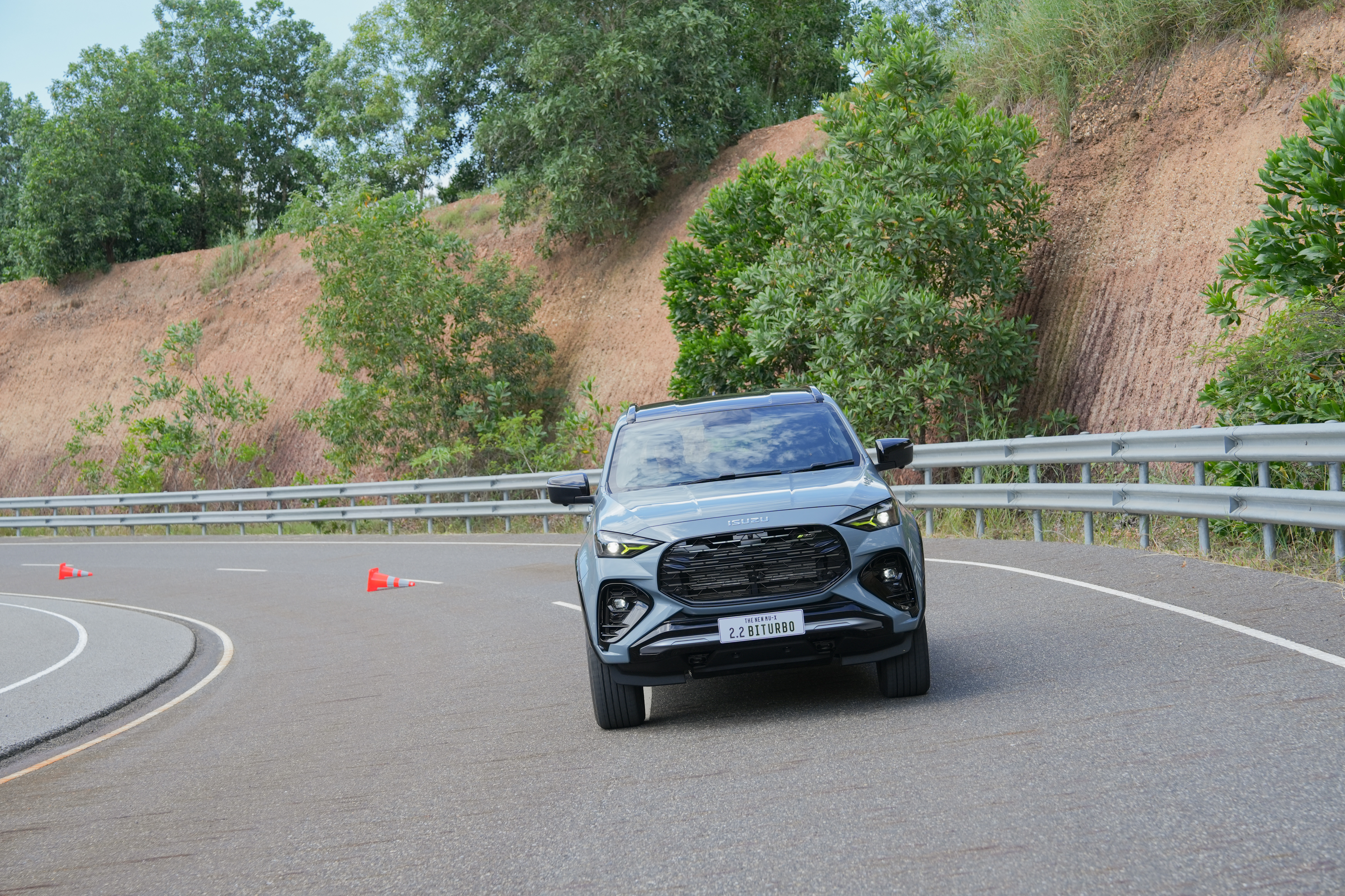ISUZU 2.2 Ddi MAXFORCE Biturbo  8