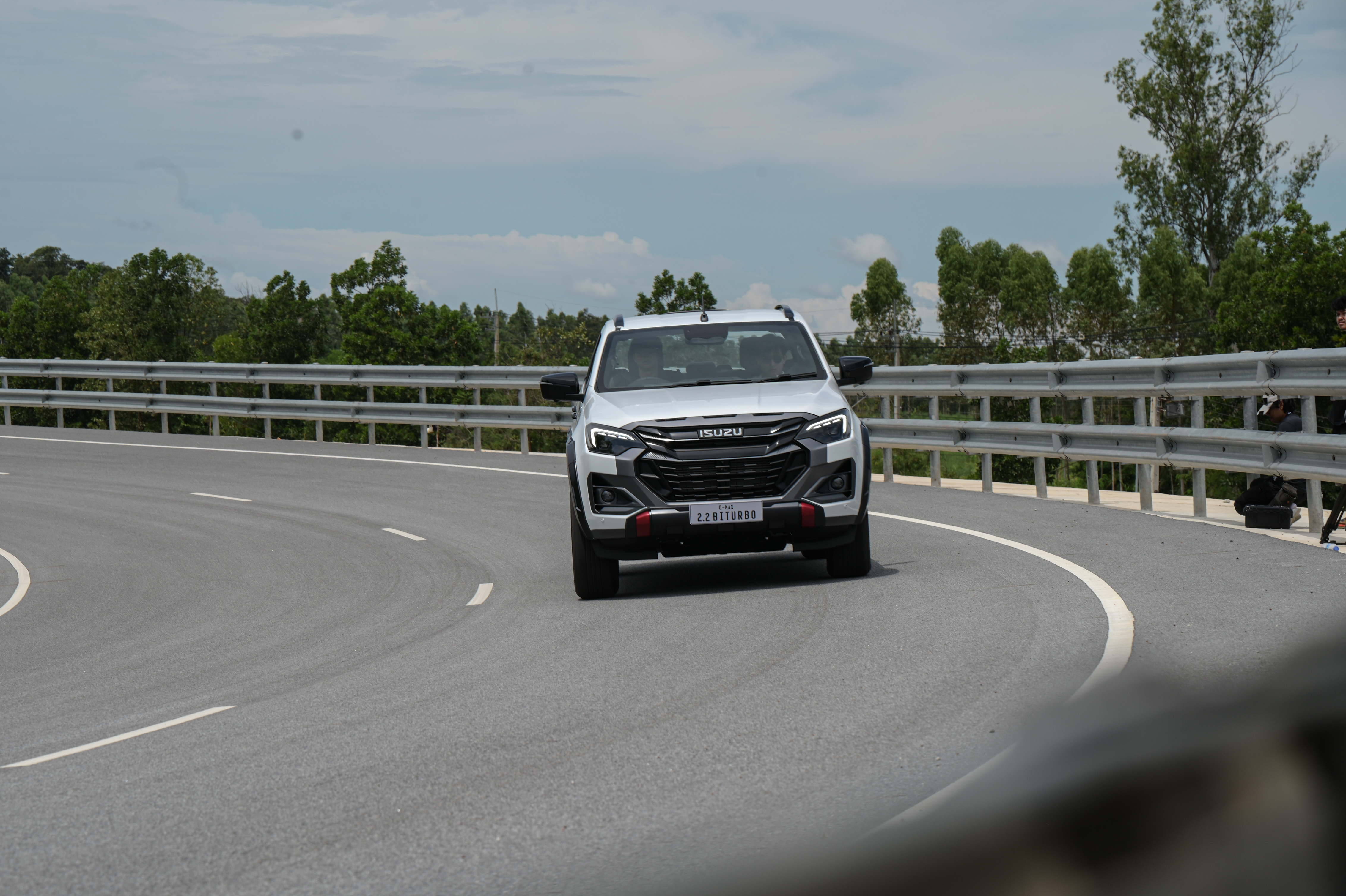ISUZU 2.2 Ddi MAXFORCE Biturbo  6