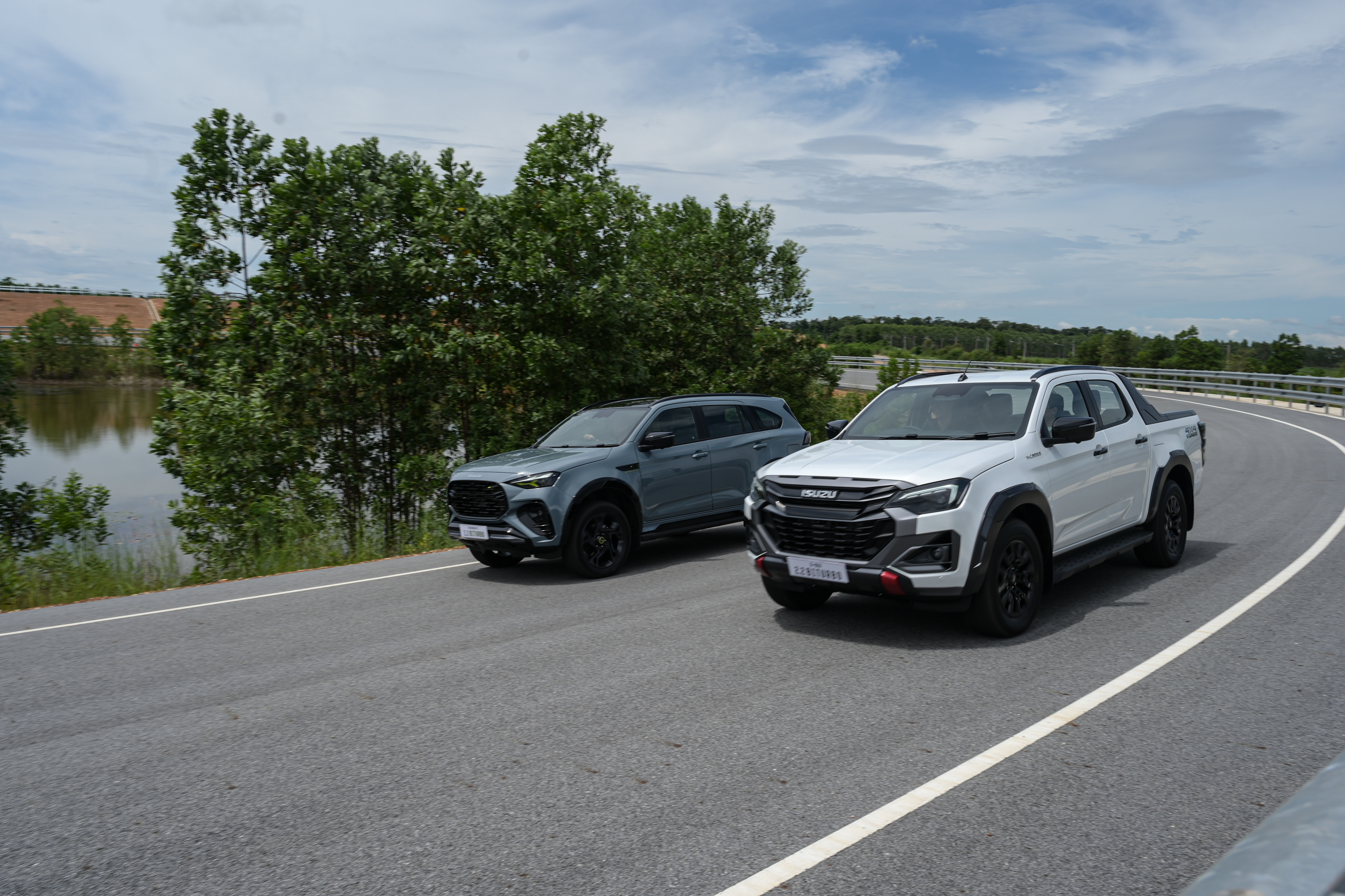 ISUZU 2.2 Ddi MAXFORCE Biturbo 1